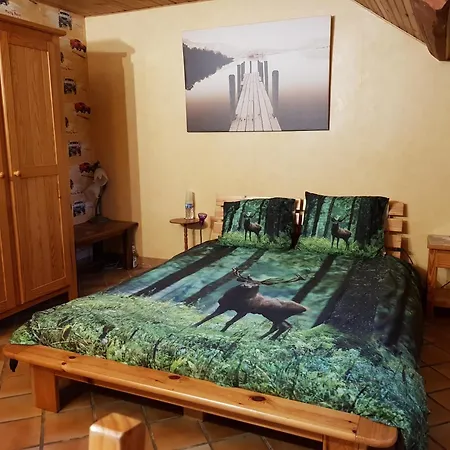 Au Grand Sapin Henonville